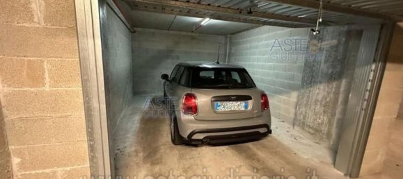 11 rooms House in Rome, Italy No. 31342 12