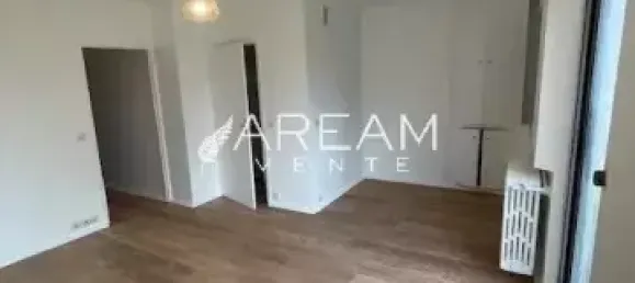 Duplex T1 em Boulogne-Billancourt, France N.º 176162 8