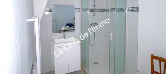 Edificio de 1 dormitorio en Orleans, France No. 93030 4