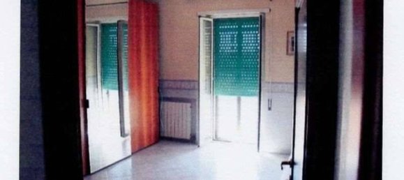 Apartamento de 4 divisões em Pomezia, Italy N.º 100945 10