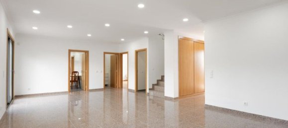 9 غرف نوم منزل في Corroios, Portugal رقم 110281 30