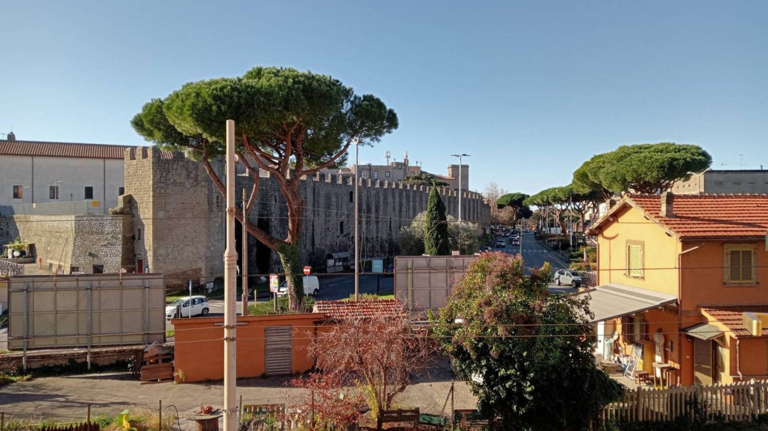 Квартира с 2 спальнями в Витербо, Италия № 59841