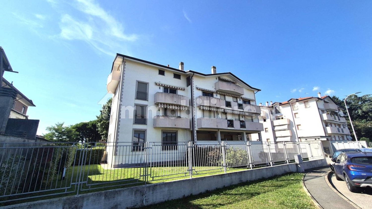 2 bedrooms Apartment in Cerro Maggiore, Italy No. 258192