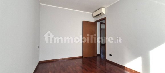 2 bedrooms Apartment in Cerro Maggiore, Italy No. 258192 31