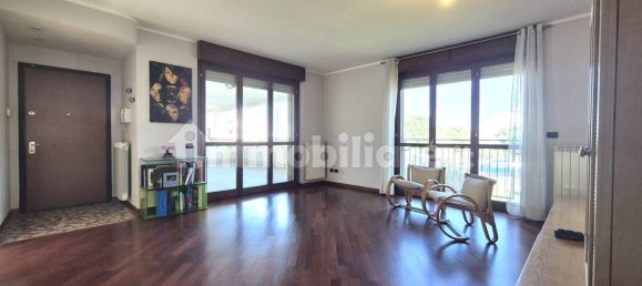 2 bedrooms Apartment in Cerro Maggiore, Italy No. 258192 5