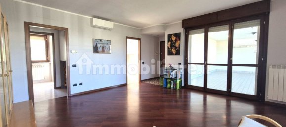 2 bedrooms Apartment in Cerro Maggiore, Italy No. 258192 6