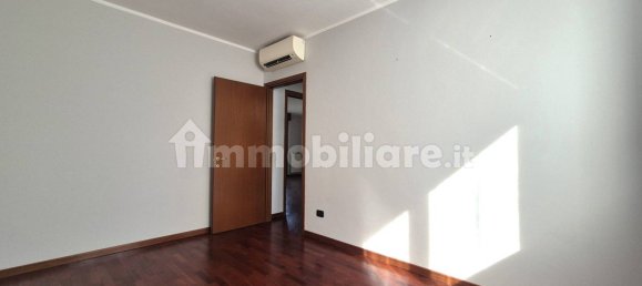 2 bedrooms Apartment in Cerro Maggiore, Italy No. 258192 30