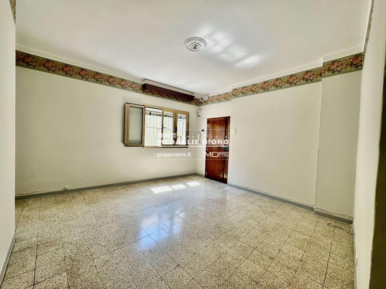 4 rooms Apartment in Modena, Italy No. 177827