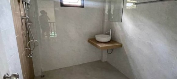 Casa de 3 dormitorios en Surat Thani, Thailand No. 24602 3