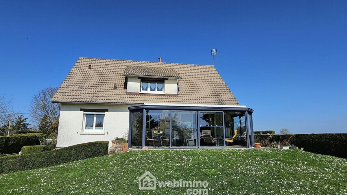 Casa de 4 dormitorios en Loiret, France No. 317502