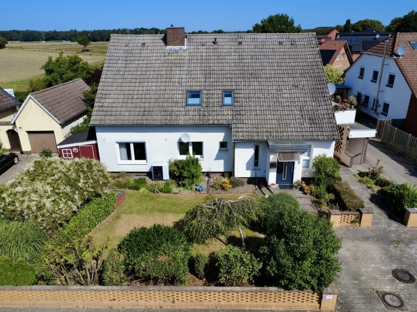 3 bedrooms Townhouse in Hanover, Germany No. 273649