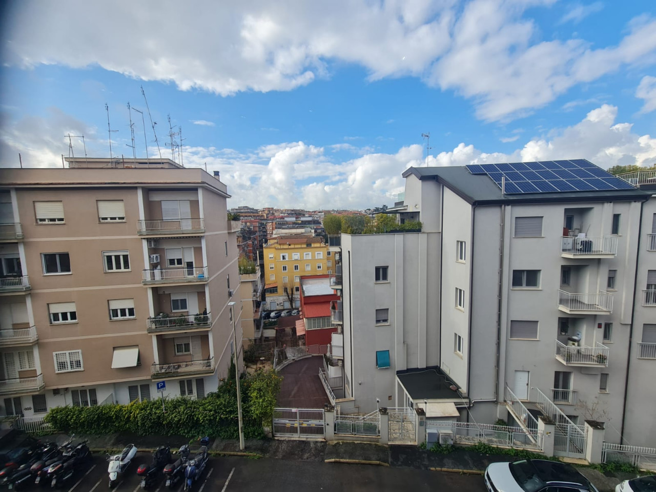 Studio in Rome, Italy No. 120112