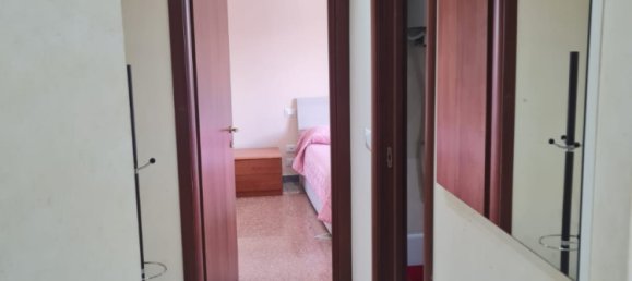 Studio in Rome, Italy No. 120112 5