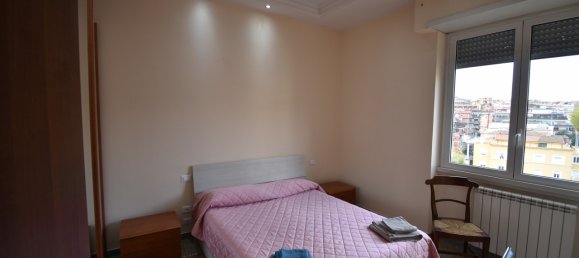 Studio in Rome, Italy No. 120112 9