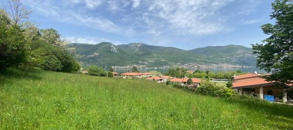 Terreno en Iseo, Italy 11310 m² No. 40071 7