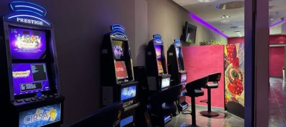 6-salle Propriété commerciale à Montesilvano, Italy No. 96091 21