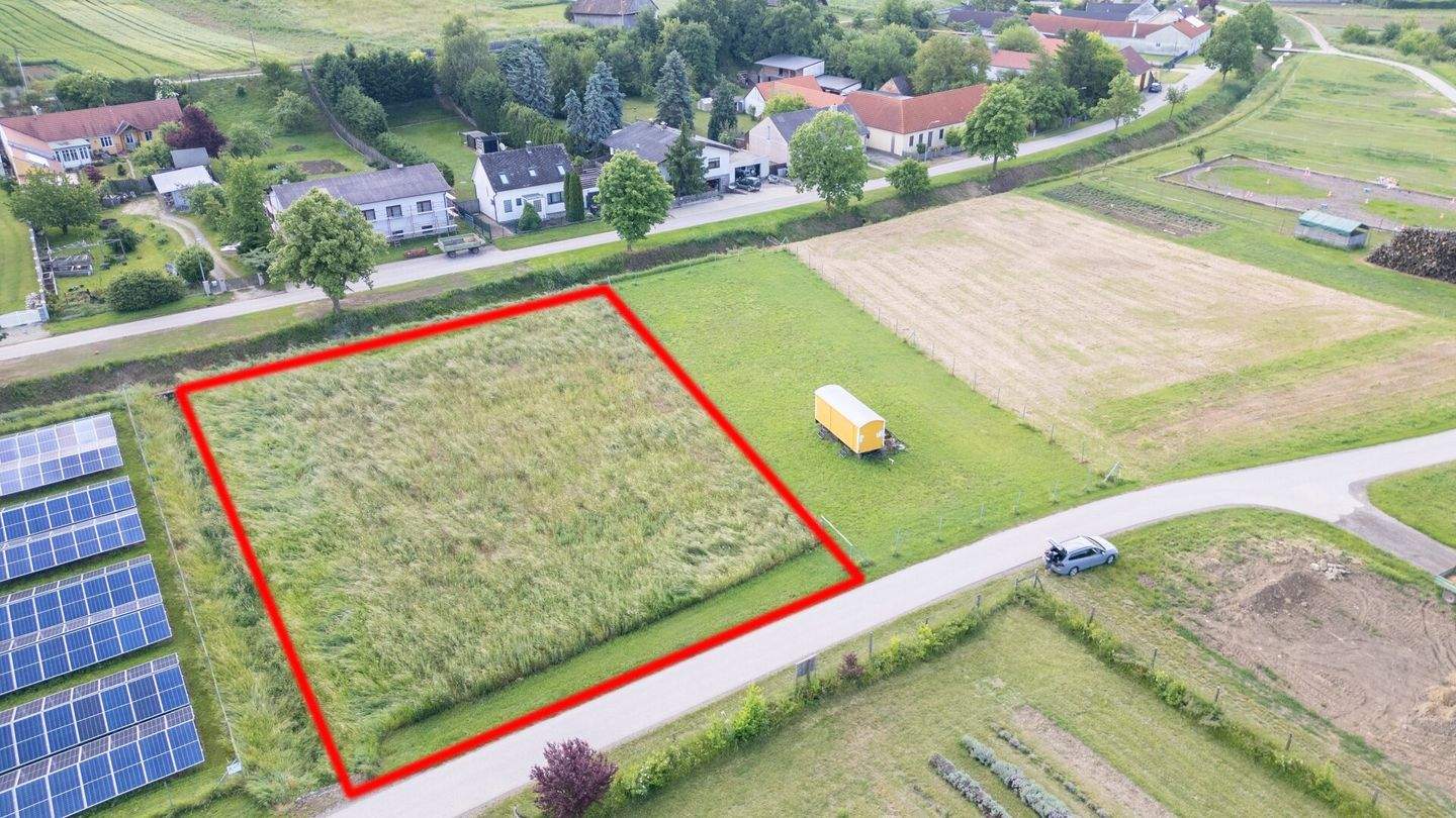  Land in Mistelbach, Austria No. 215840