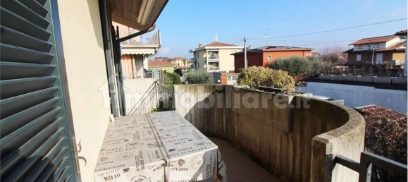 Apartamento de 2 dormitorios en Dalmine, Italy No. 110401 13