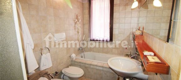 Apartamento de 2 dormitorios en Dalmine, Italy No. 110401 27