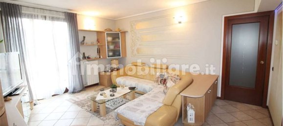 Apartamento de 2 dormitorios en Dalmine, Italy No. 110401 8
