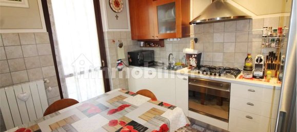 Apartamento de 2 dormitorios en Dalmine, Italy No. 110401 16