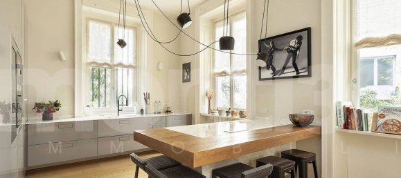 4 bedrooms Apartment in Milan, Italy No. 374188 11