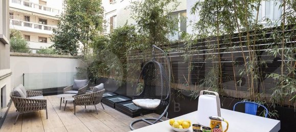 4 bedrooms Apartment in Milan, Italy No. 374188 15