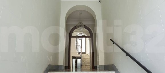 4 bedrooms Apartment in Milan, Italy No. 374188 25