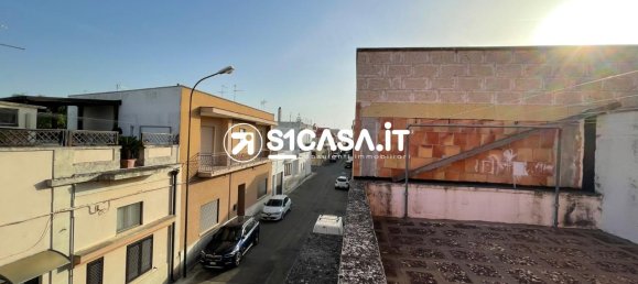 Casa de 6 habitaciónes en Cutrofiano, Italy No. 126005 3