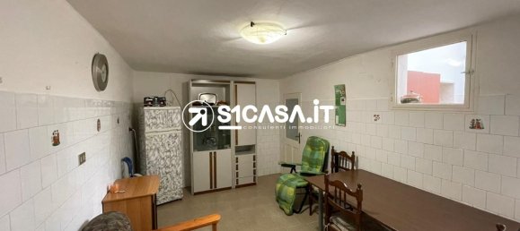 Casa de 6 habitaciónes en Cutrofiano, Italy No. 126005 4