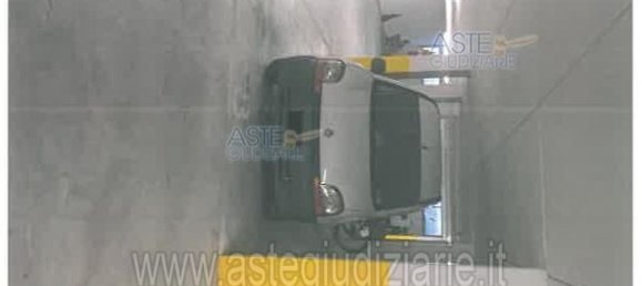 Дом с 11 комнатами в Розето дельи Абруцци, Италия № 98343 15