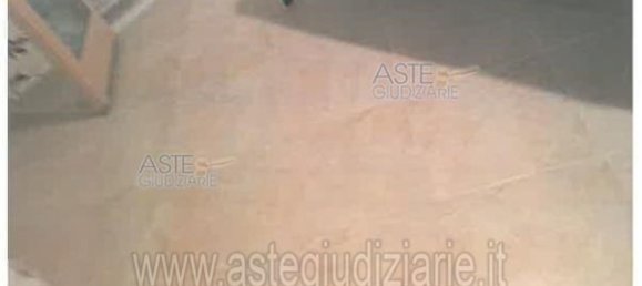 Дом с 11 комнатами в Розето дельи Абруцци, Италия № 98343 11