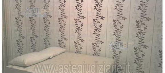 Дом с 11 комнатами в Розето дельи Абруцци, Италия № 98343 7