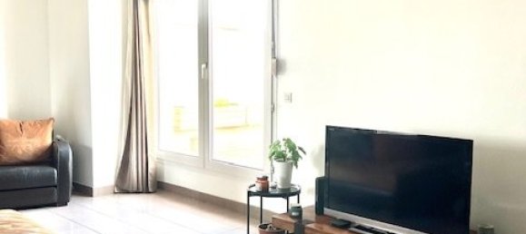 2 bedrooms Duplex in Creteil, France No. 163956 5