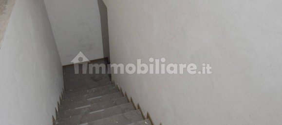 1-Zimmer Gewerbliche Immobilie in Bari, Italy, Nr. 134465 11