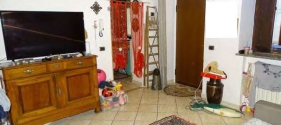 2-salle Appartement à Cassano Magnago, Italy No. 1625 10