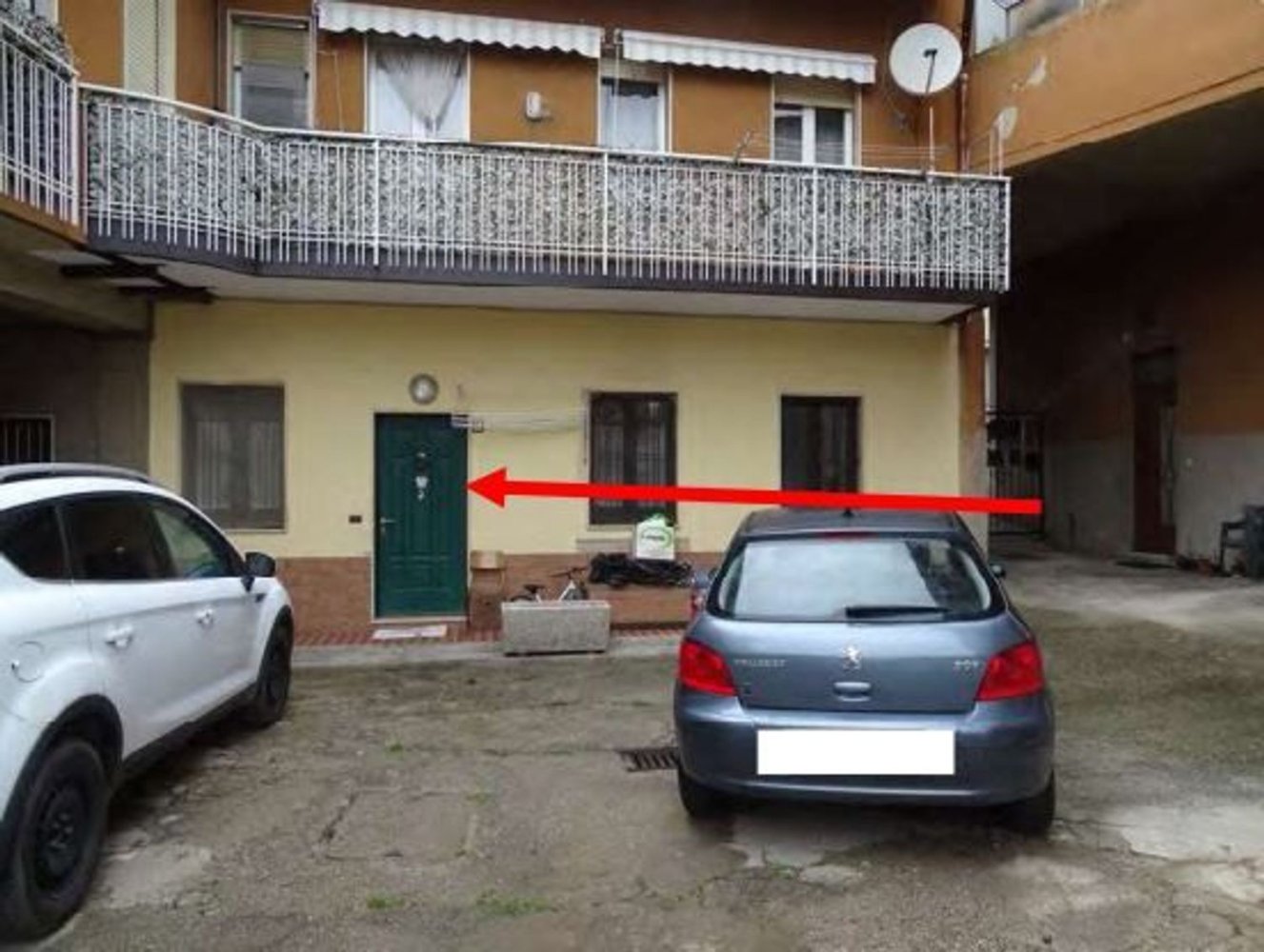 2-salle Appartement à Cassano Magnago, Italy No. 1625