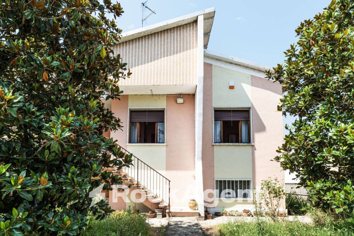 2 bedrooms Villa in Suardi, Italy No. 304851