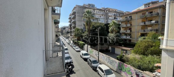 7 rooms House in Catania, Italy No. 79995 9