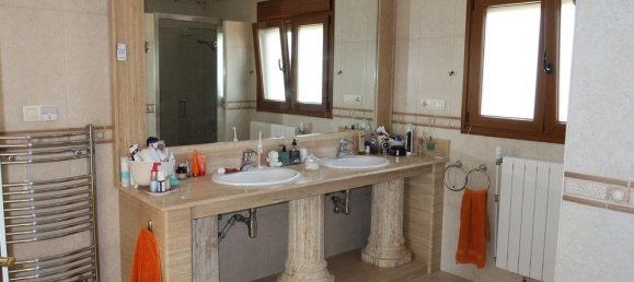 5 Schlafzimmer Haus in Alicante, Spain, Nr. 185216 20