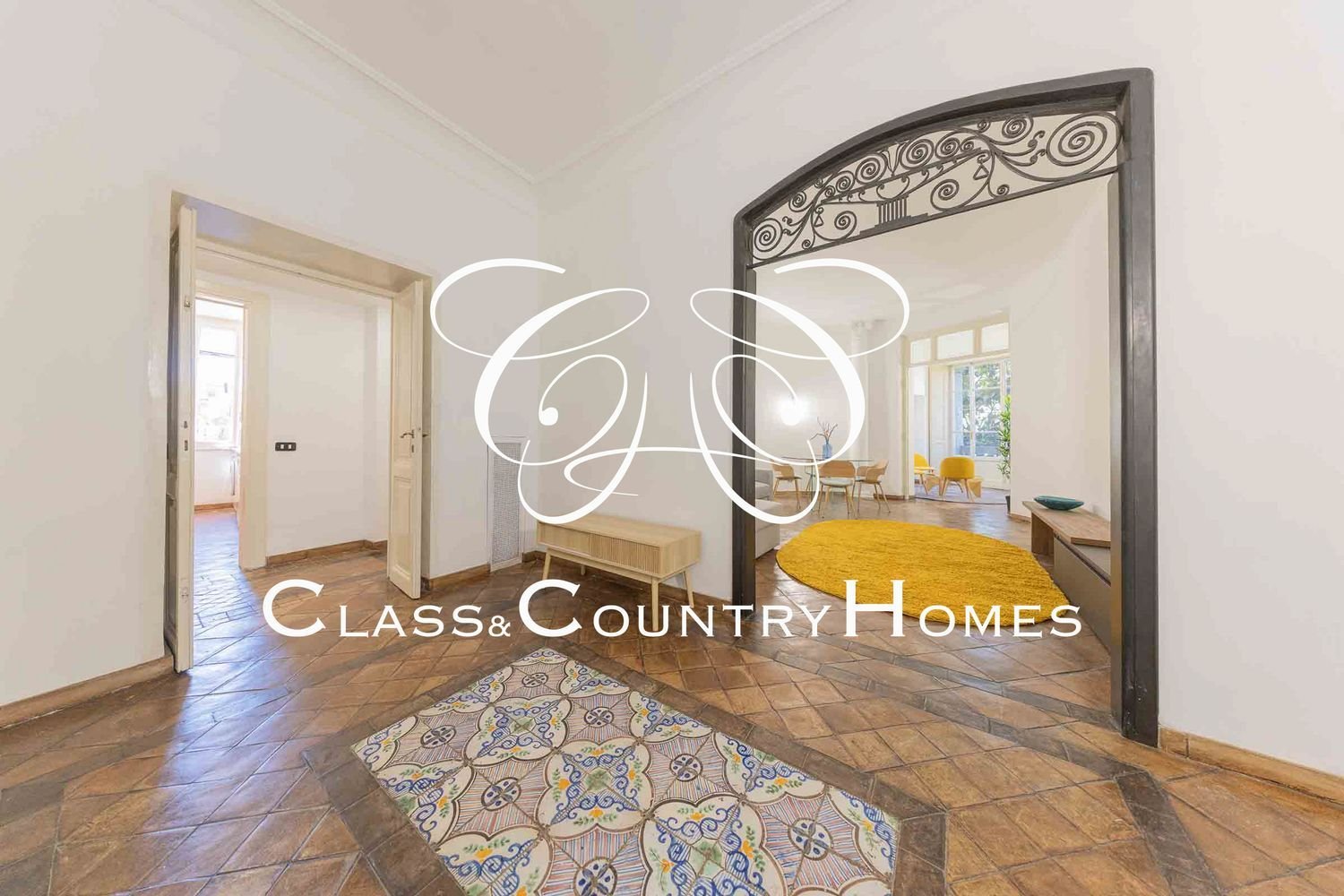 6 bedrooms Apartment in Rome, Italy No. 310822