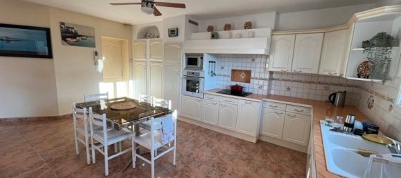 3 bedrooms House in Puilboreau, France No. 294616 3