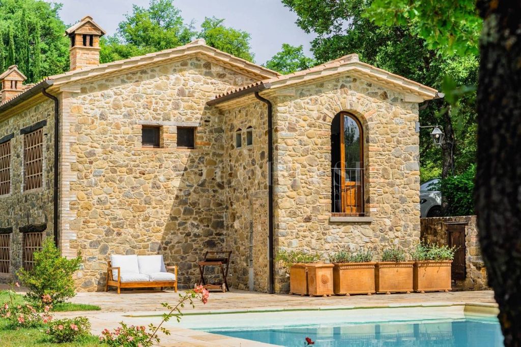 4 bedrooms House in Umbertide, Italy No. 283758