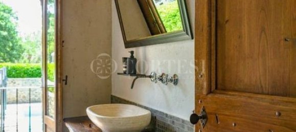 4 bedrooms House in Umbertide, Italy No. 283758 16