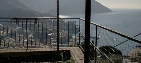 2 Schlafzimmer Villa in Recco, Italy, Nr. 273980 14
