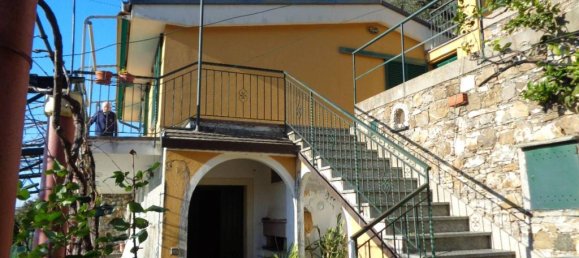 2 Schlafzimmer Villa in Recco, Italy, Nr. 273980 21