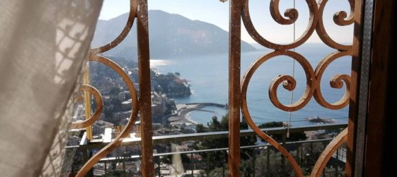 2 Schlafzimmer Villa in Recco, Italy, Nr. 273980 16