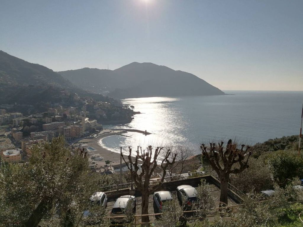 2 Schlafzimmer Villa in Recco, Italy, Nr. 273980