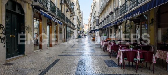 2 bedrooms Apartment in Lisbon, Portugal No. 225130 19