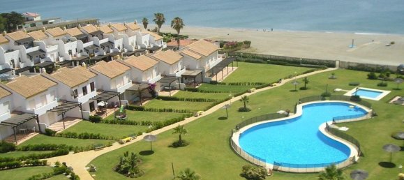 4 bedrooms Townhouse in Alcorrin, Spain No. 64151 2